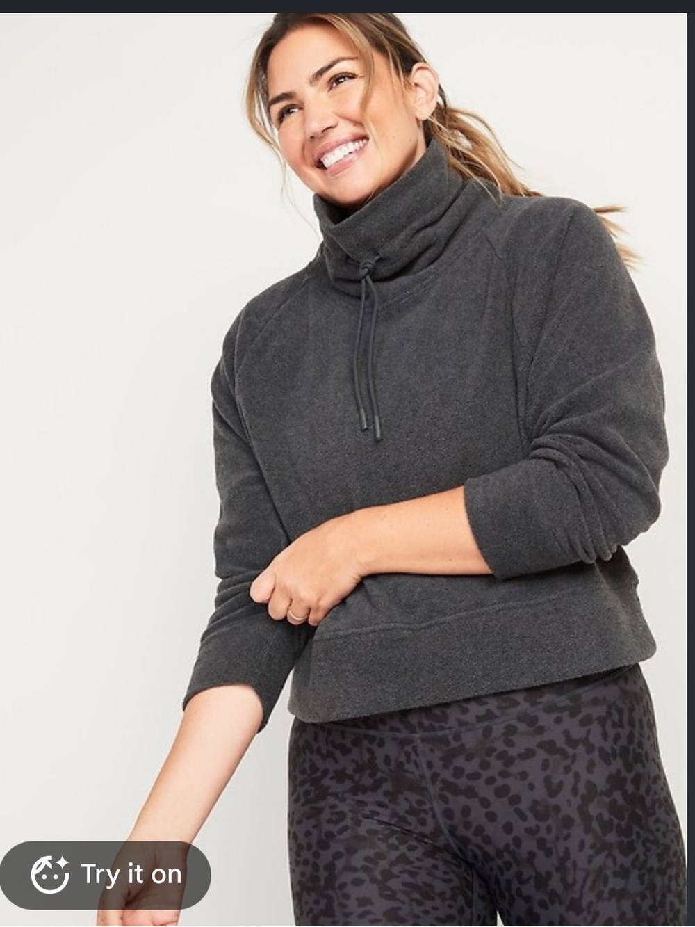 Old Navy Cropped Microfleece Funnel-Neck
Sweatshirt